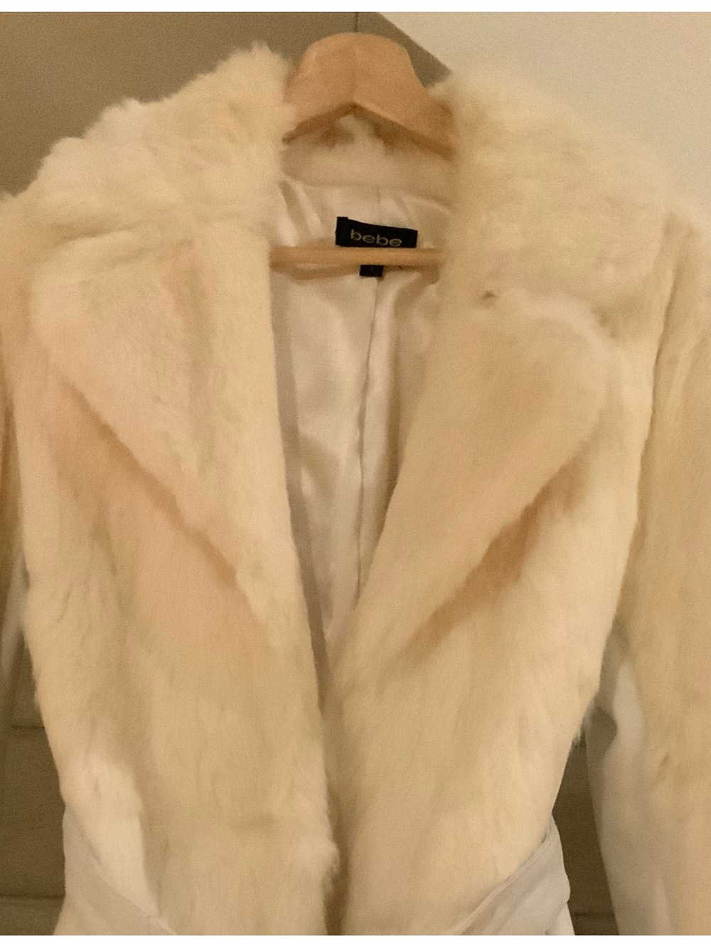Bebe fur and leather jacket sz s - Picture 6 of 6
